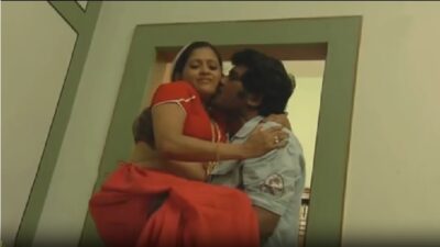 Telugu sex marudi snanam chesina vadhina srungaram